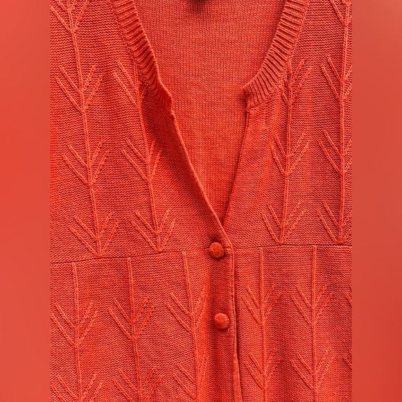 Sweater vest - Picture 4 of 8